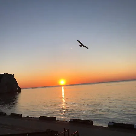 Le Noroit Vue Sur * Этрета
