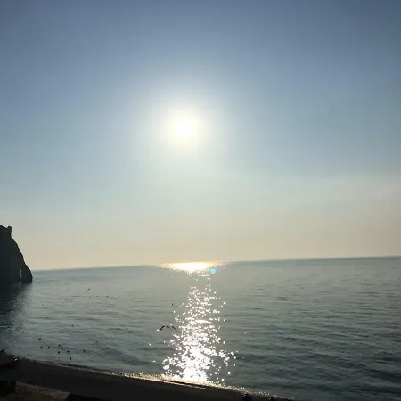 Le Noroit Vue Sur * Etretat