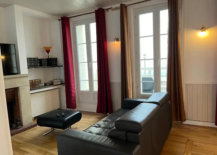 Le Noroit Vue Sur * Etretat